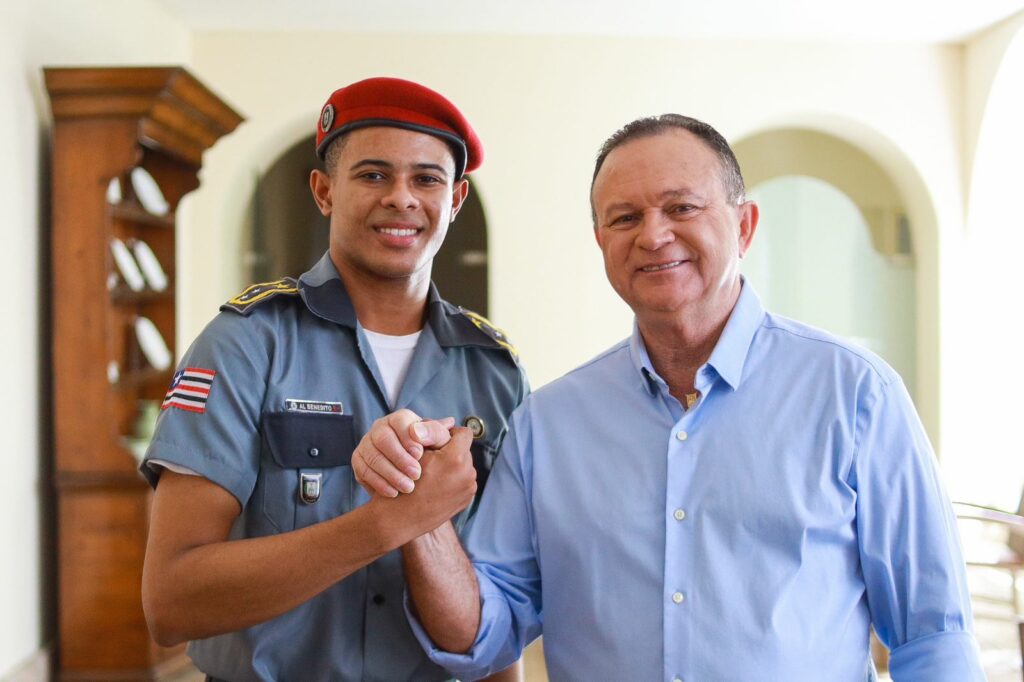 Brandão recebe Benedito Moreno, estudante que conquistou prêmio de redação