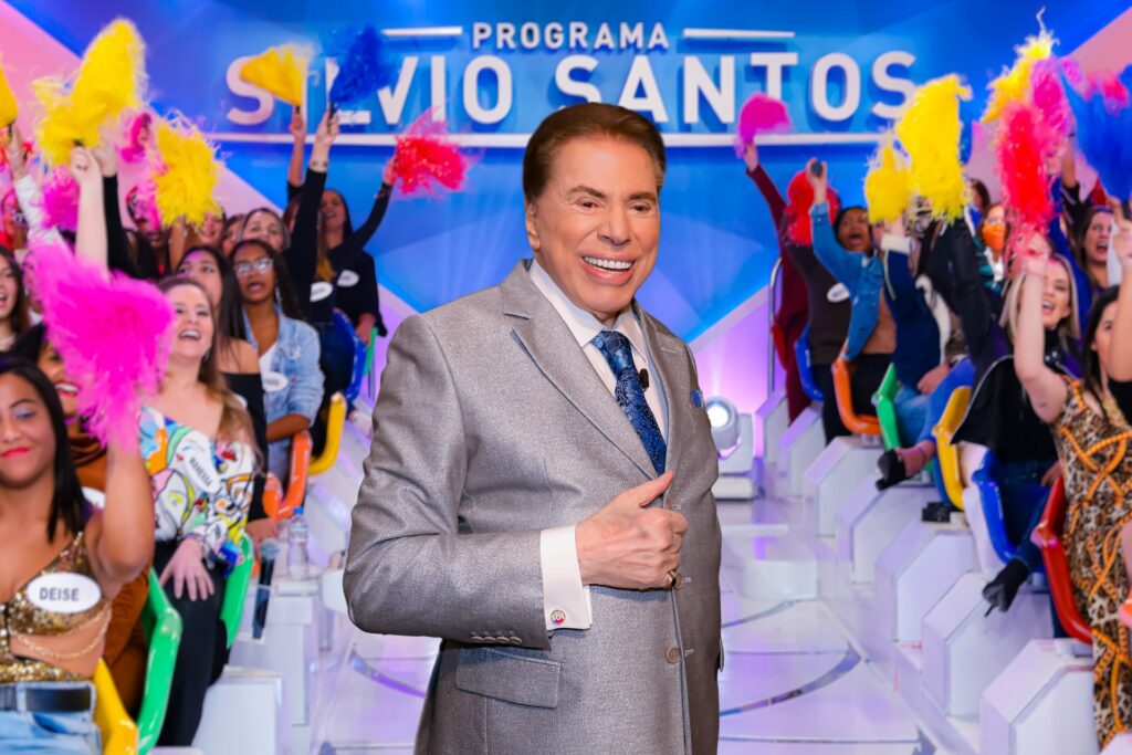 Conheça a trajetória de Silvio Santos, o maior ícone da