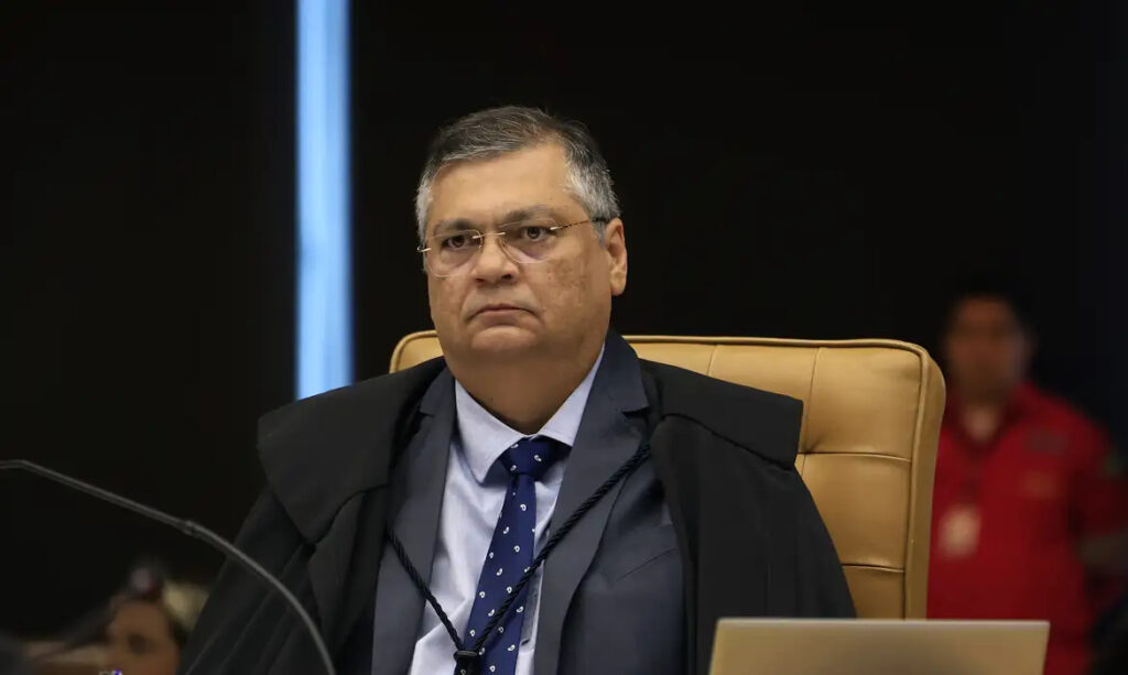 Flávio Dino decide que emendas Pix sejam transparentes e rastreáveis