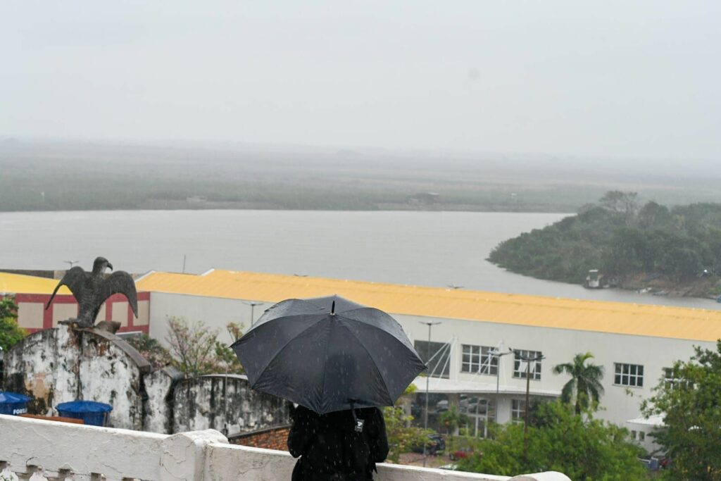 Fogo no Pantanal: Corumbá (MS) registra chuva pela primera vez