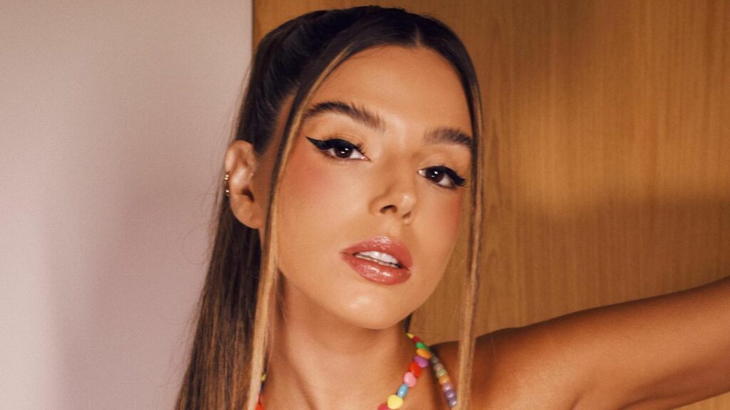 Giovanna Lancellotti copia vestido de R$ 17 mil de famosa