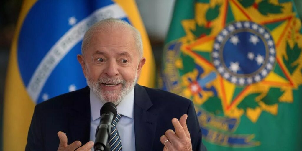 Lula critica mais uma vez no Chile, ao lado de