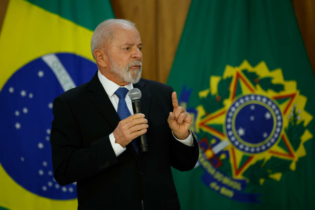 Lula volta a criticar controle do Congresso sobre orçamento e