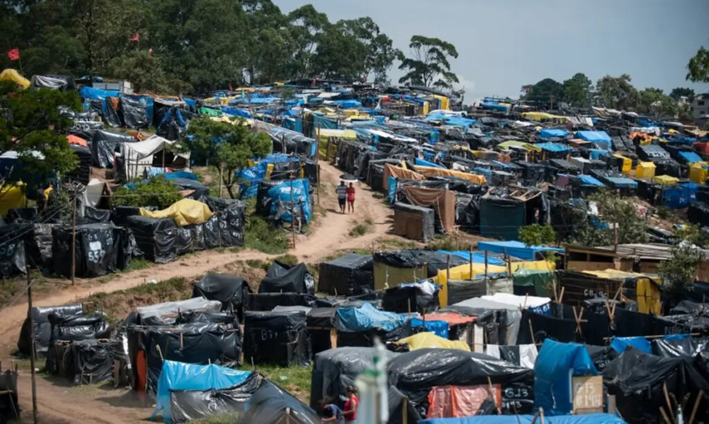 Mais de 1,5 milhão são afetados por remoções forçadas no