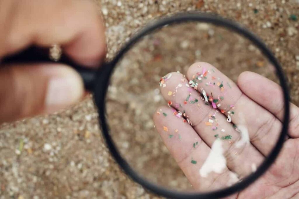 Microplásticos são encontrados no sêmen de homens