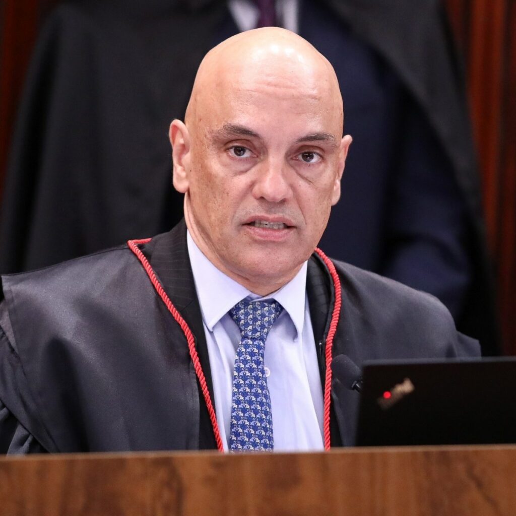 Moraes afirma que procedimentos estão documentados e são legais; bolsonaristas