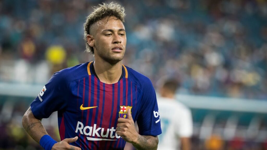 Neymar tenta volta ao Barcelona e técnico toma decisão, diz