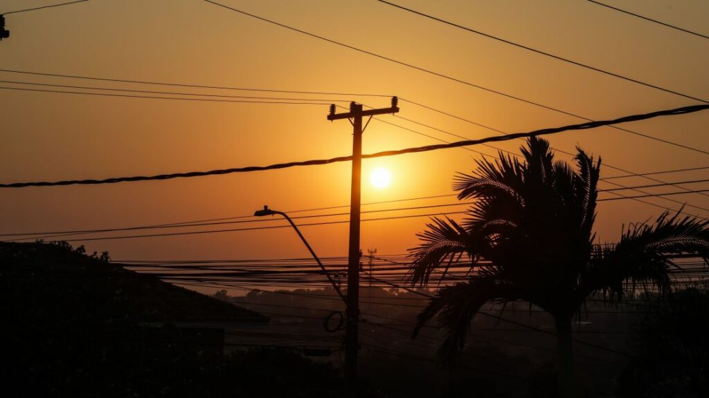 Onda de calor: alerta vermelho de temperatura é emitido para