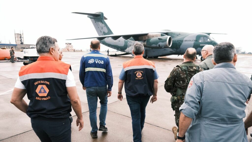 Onda de incêndios: governo de SP cria plano emergencial para