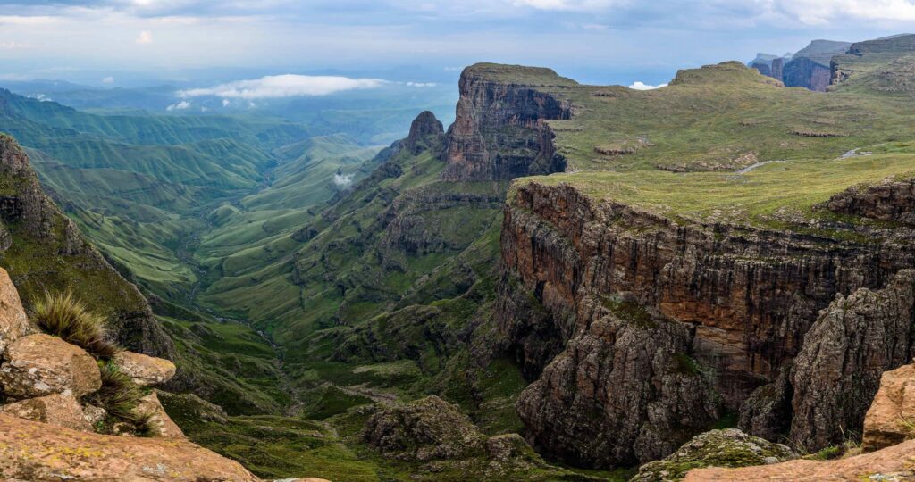 Ondulações no manto da Terra influenciam o relevo dos continentes