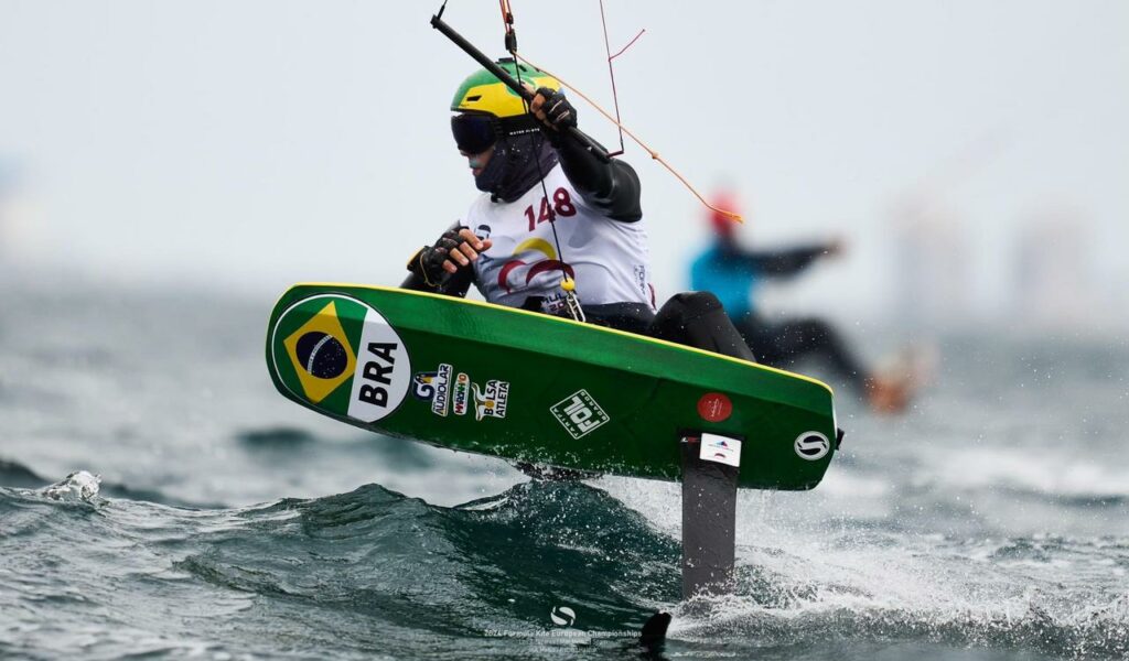 Paris 2024: kitesurfista maranhense Bruno Lobo compete a partir de