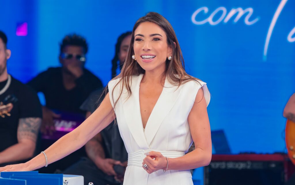 Patrícia Abravanel volta ao SBT e grava com Dilsinho; veja