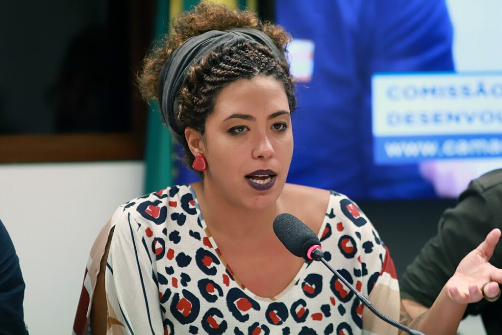 Plano B da mensagem ameaçando Talíria Petrone previa ataque a