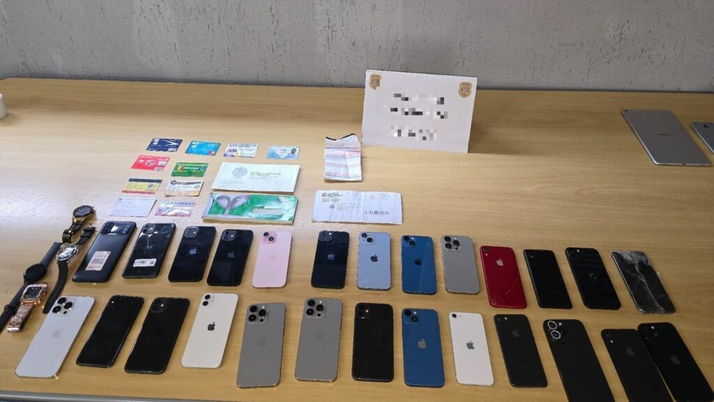 Polícia apreende 350 celulares furtados e roubados no centro de