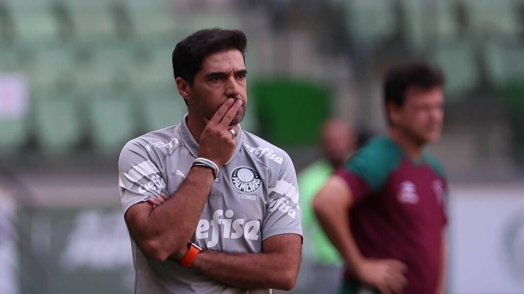 Repórter se pronuncia após fala de Abel Ferreira; veja