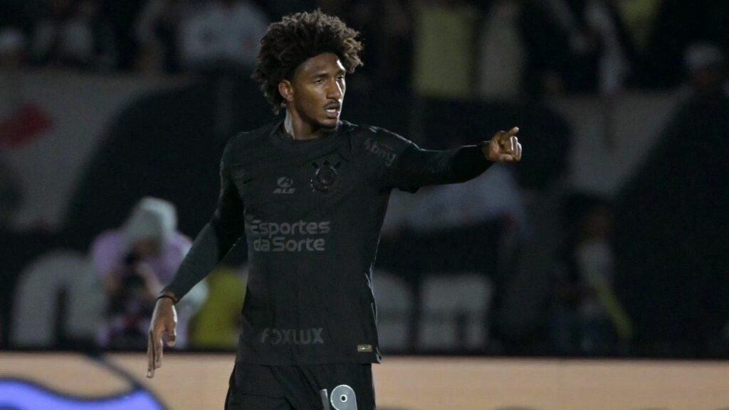 Talismã? Talles Magno marca segundo gol pelo Corinthians e destaca