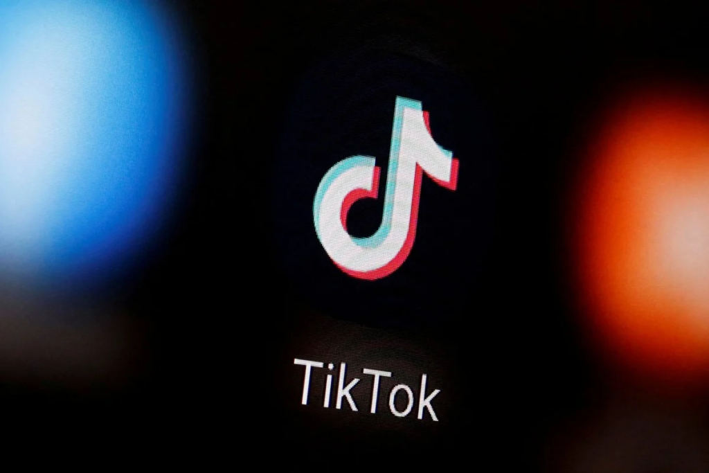 União Europeia obriga TikTok a remover programa de recompensas do