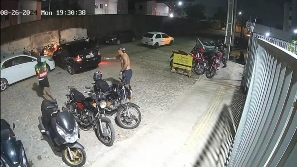 Vídeo: Casal é executado a tiros dentro de carro em