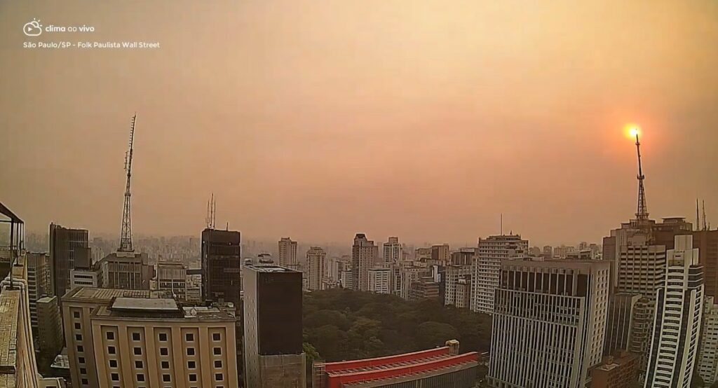 Vídeo: fumaças de queimadas no interior de São Paulo chegam