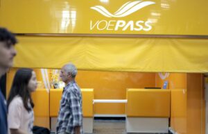 Voepass suspende venda de passagens temporariamente em alguns locais do