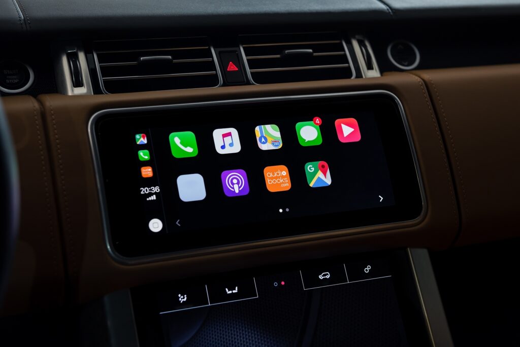 Apple CarPlay recebe novos recursos com o iOS 18