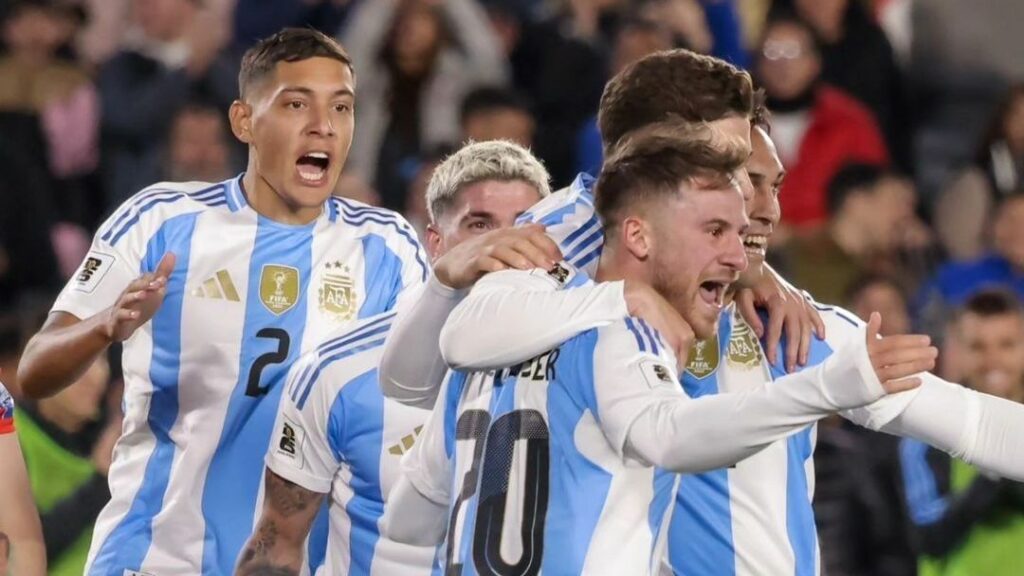 Argentina vence Chile e aumenta vantagem na liderança das Eliminatórias