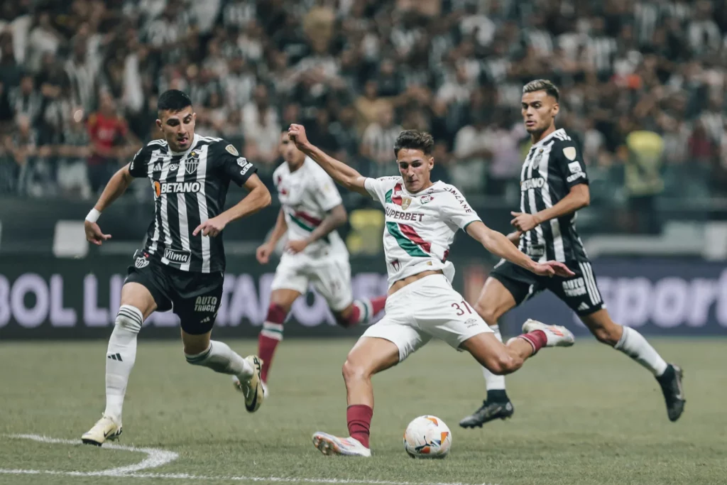 Atlético-MG elimina Fluminense e avança às semifinais da Libertadores