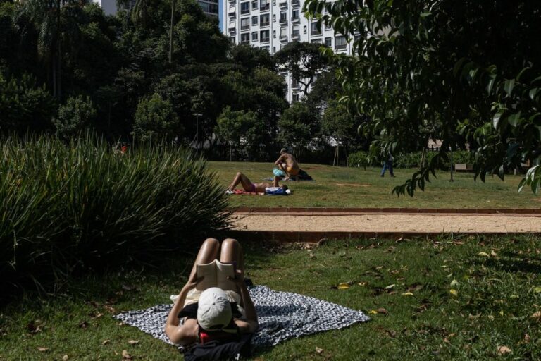 Brasil enfrenta a maior onda de calor do ano