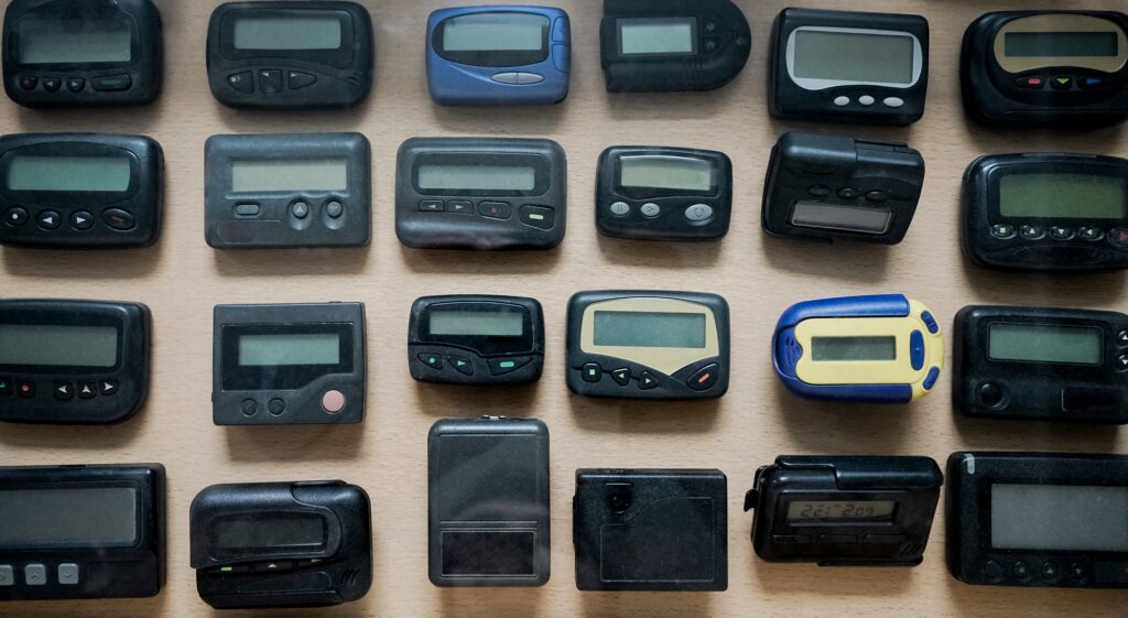 Como milhares de pagers (e walkie-talkies) explodiram no Líbano?