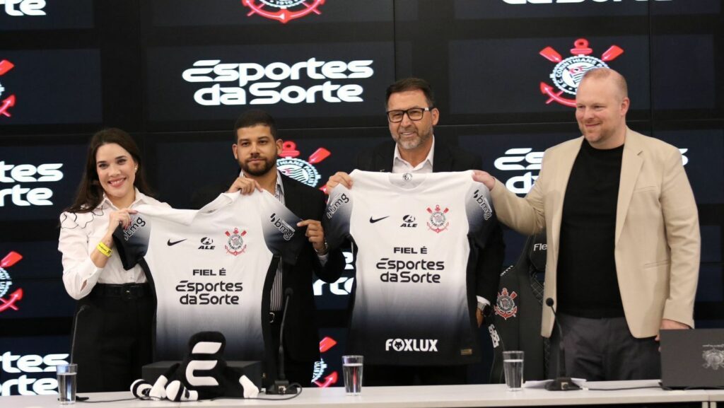 Conselho do Corinthians questiona diretoria por conta de polêmica com