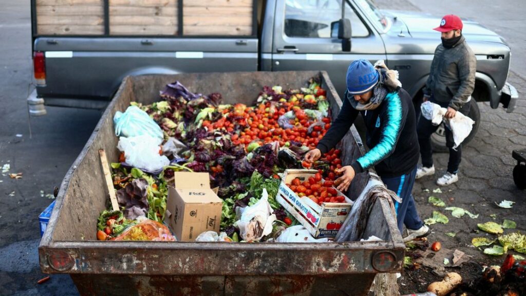 Desperdício de comida contribui para aquecimento global, diz Pacto Contra