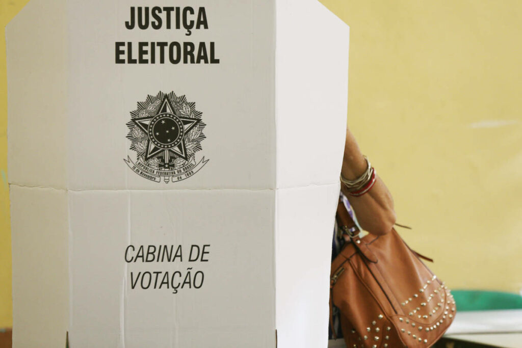 Eleições 2024: maioria das candidatas mulheres é solteira e divorciada;