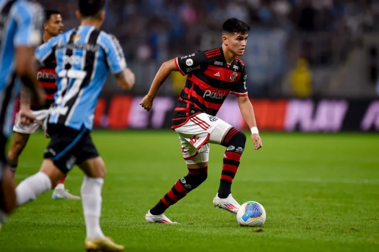 Flamengo perde para Grêmio em Porto Alegre