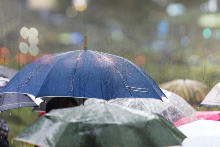 Frente fria, tempestade e granizo: Inmet emite alerta para 613