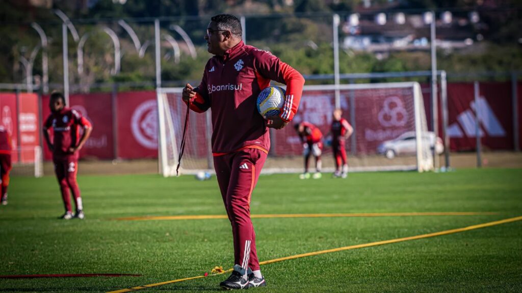 Internacional retorna ao CT Parque Gigante com reforço no grupo