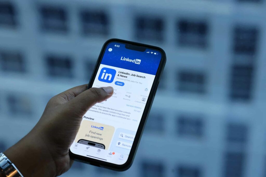 LinkedIn não deixou claro aos usuários sobre uso dados para