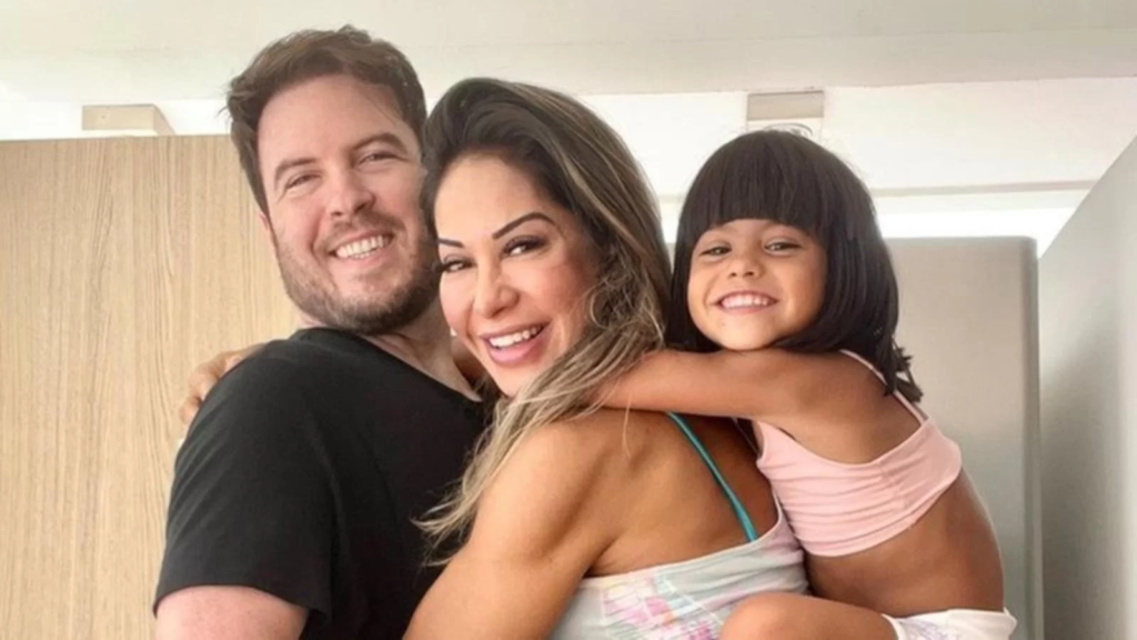 Marido de Maíra Cardi reage às críticas por relação com