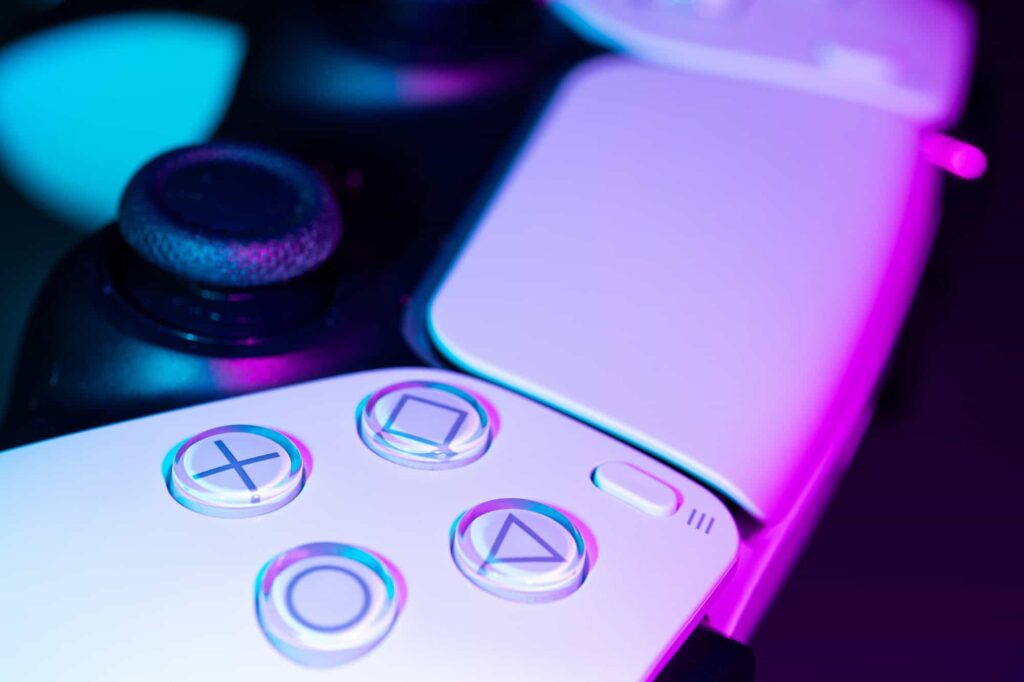 Médicos realizam endoscopia remota com controle de PlayStation