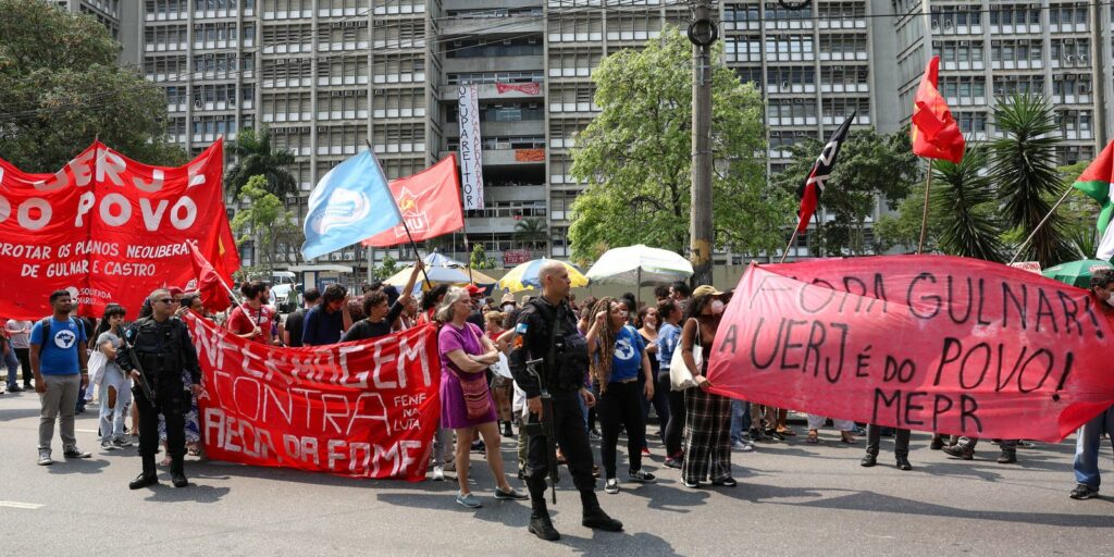 Ocupação da Uerj: Justiça autoriza uso da força policial e