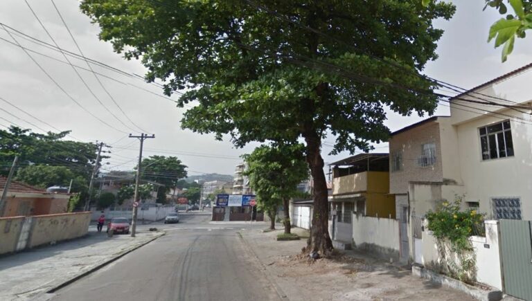 Policial penal é baleado ao entrar por engano em comunidade