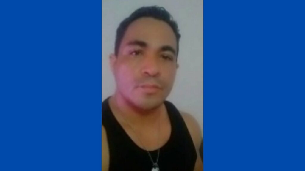 Policial suspeito de manter namorada em cárcere privado é afastado