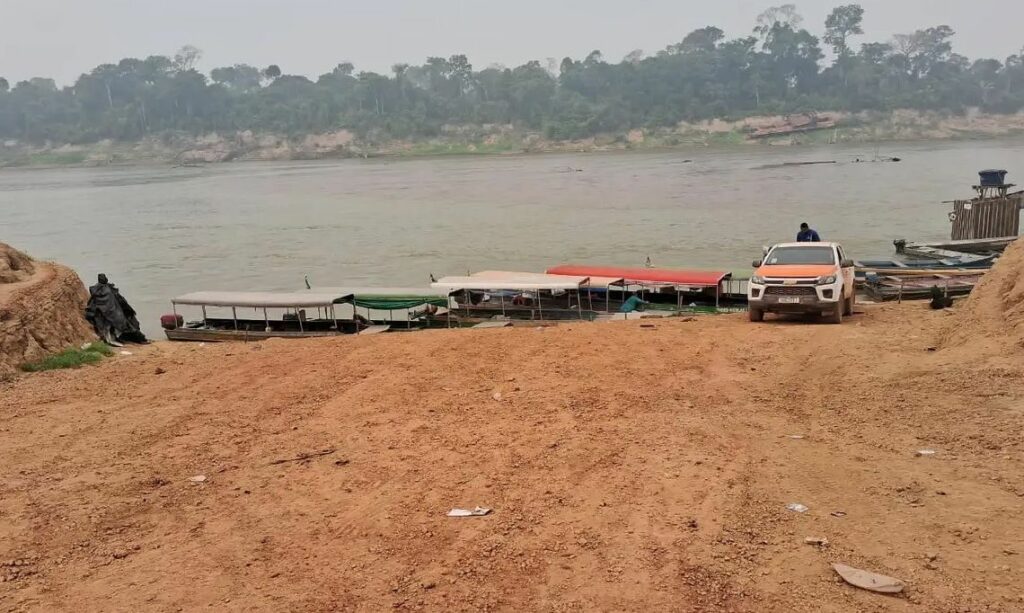 Seca no Rio Madeira inviabiliza navegabilidade de passageiros e cargas