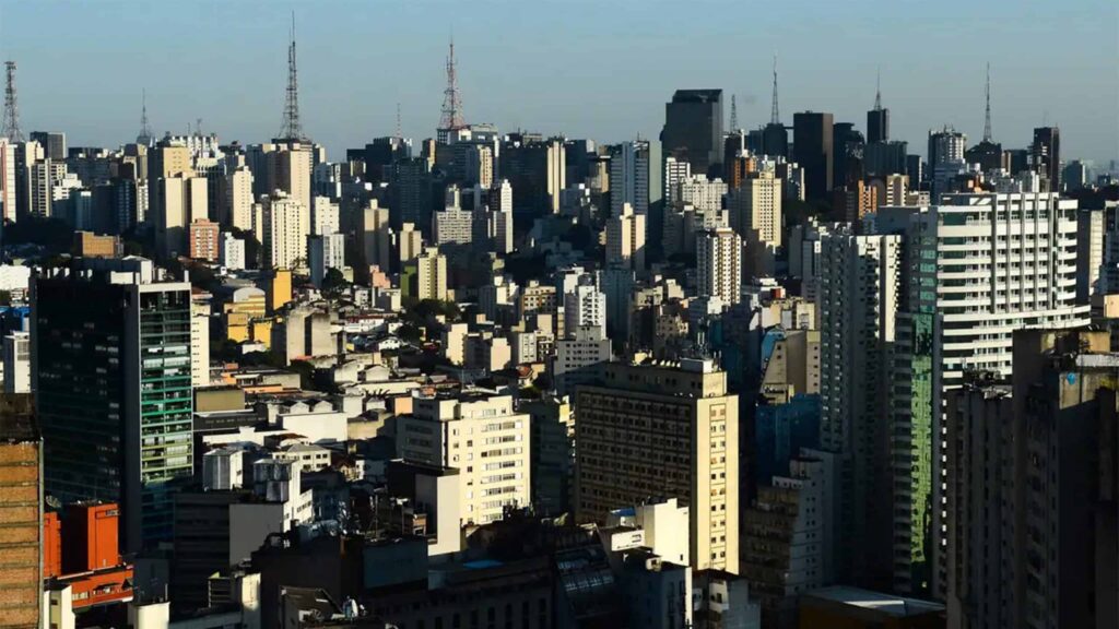 Setembro se despede com oitava onda de calor no Brasil