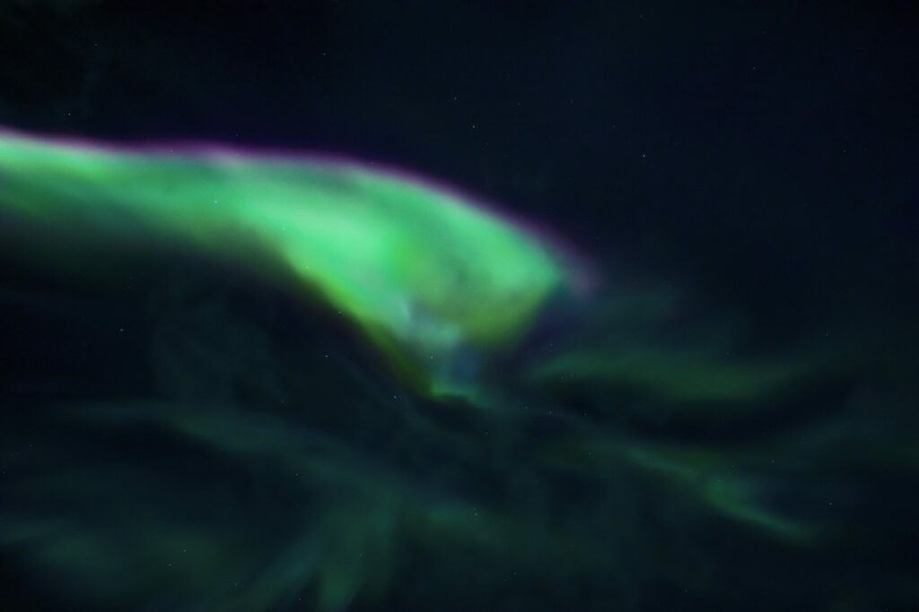 Tempestade solar “perfeita” pode gerar espetáculo de auroras esta noite