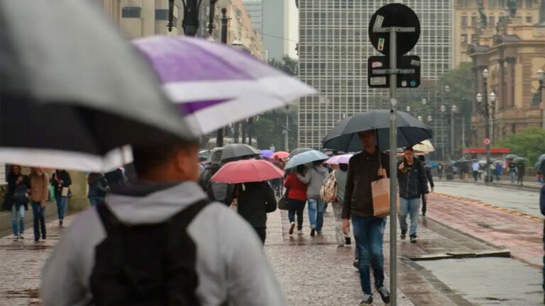 1ª frente fria de outubro derruba temperaturas, mas não se