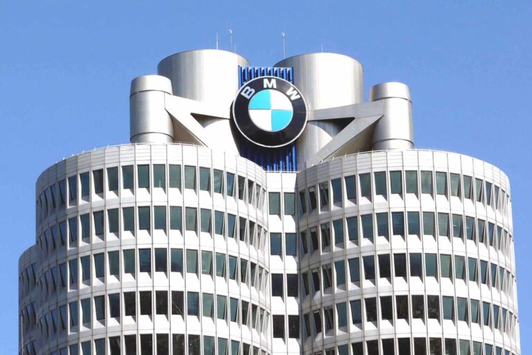 BMW pressiona governo alemão para tirar as tarifas sobre veículos