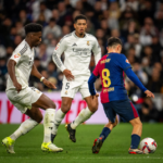 Barcelona goleia Real Madrid e amplia vantagem na liderança