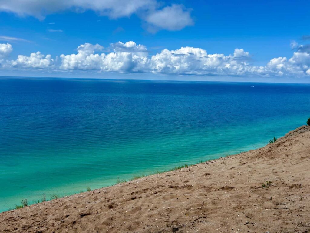 Cerca de 40 crateras são encontradas no Lago Michigan; como