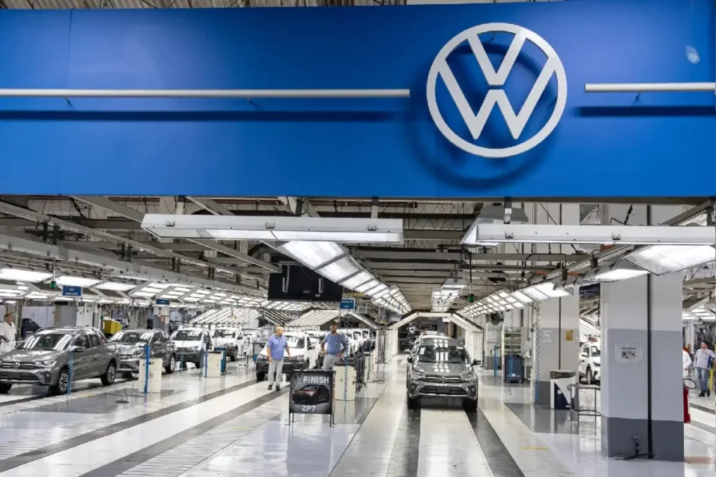 Colapso da Volkswagen força UE a aumentar sua competitividade industrial,