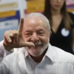 Emprego formal bate novo recorde histórico com Lula, diz Caged